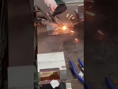 Máquina de soldagem a laser de motor único portátil de 2000W com cabo de fibra padrão de 10m