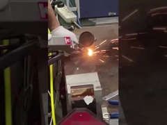 Máquina de soldagem a laser de motor único portátil de 2000W com capacidade de soldagem de aço carbono de 4 mm